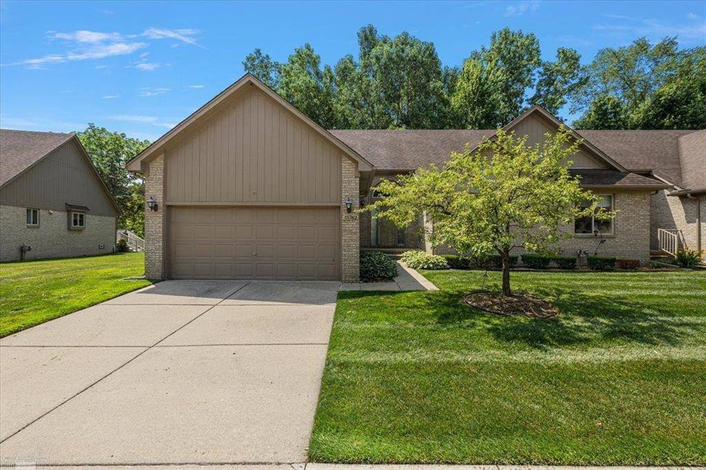 Clinton Twp, MI 48035,15762 Corso Drive