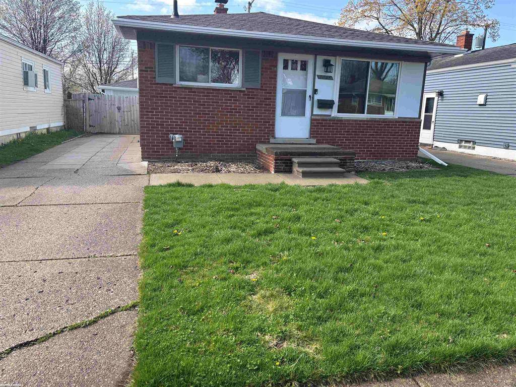 7068 Paige Street, Warren, MI 48091