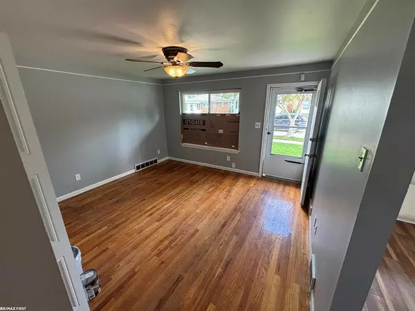 Warren, MI 48091,7068 Paige Street