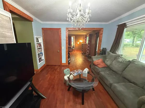 Muskegon Twp, MI 49445,571 W River Road
