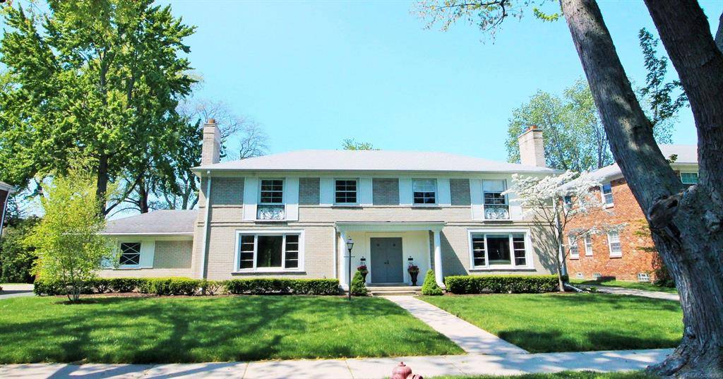 Grosse Pointe Park, MI 48230,759 HARCOURT Road