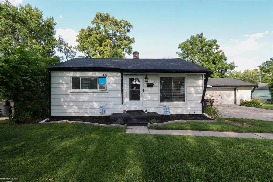 11749 Syracuse Road, Taylor, MI 48180