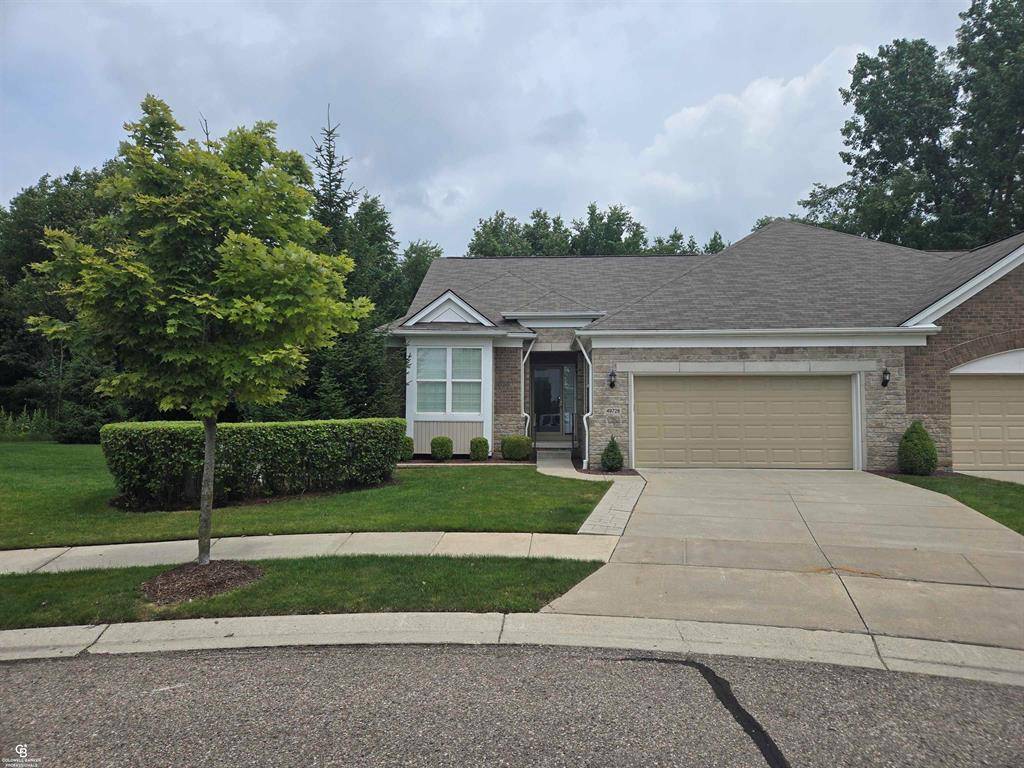 49728 Lakewood Street, Macomb Twp, MI 48042