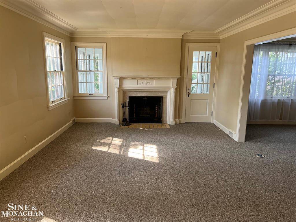 Grosse Pointe, MI 48230,653 Neff Road