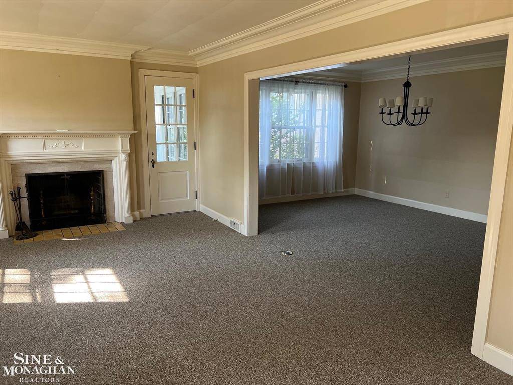 Grosse Pointe, MI 48230,653 Neff Road