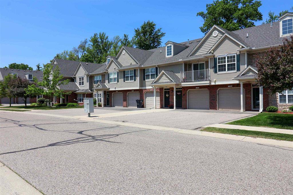 Shelby Twp, MI 48317,11391 N Woods Dr. Drive 85