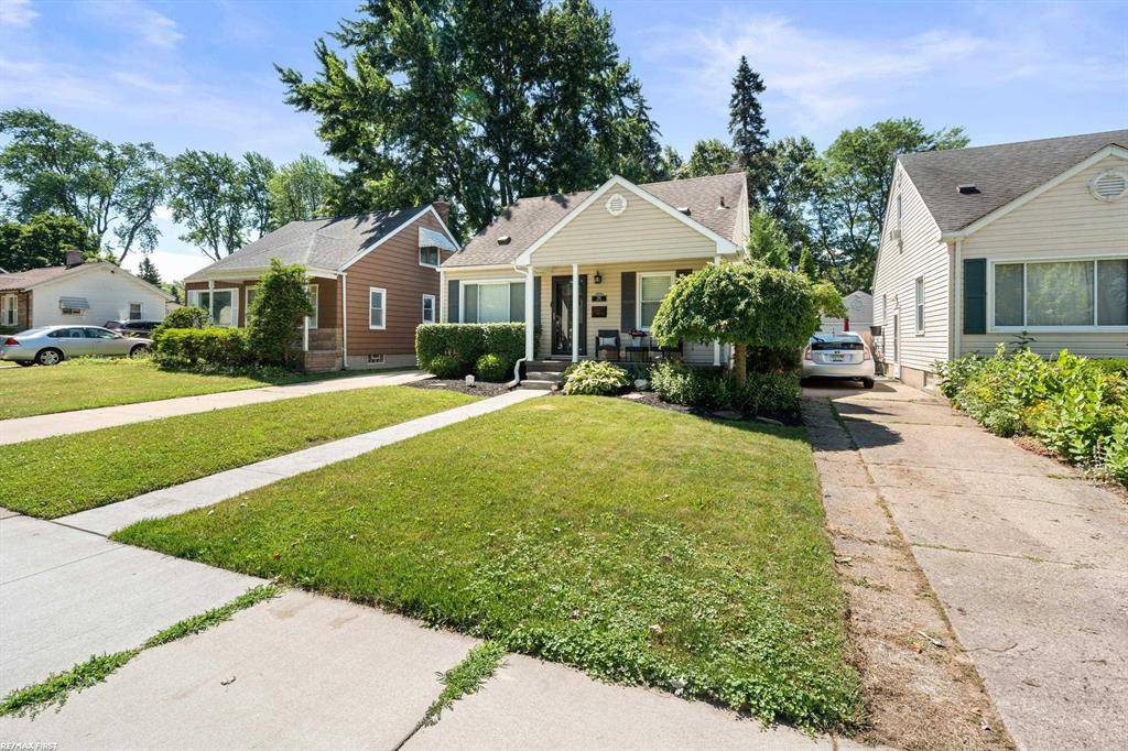 Clawson, MI 48017,301 Highland Avenue