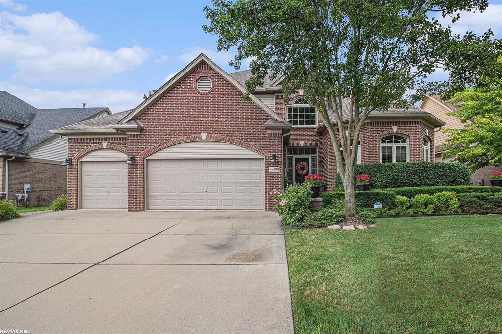 48199 Village Drive, Macomb Twp, MI 48044