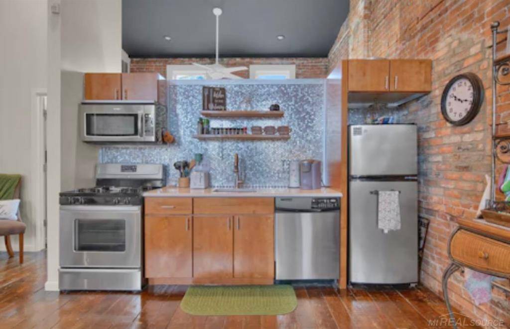 Lexington Vlg, MI 48450,7247 Huron Avenue