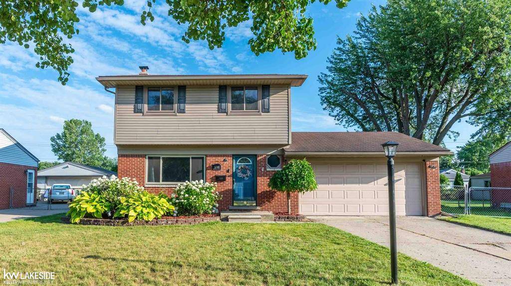 8796 Embassy Drive, Sterling Heights, MI 48313