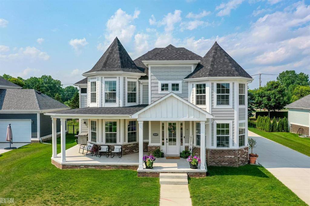 19397 Rachael Drive, Macomb Twp, MI 48042
