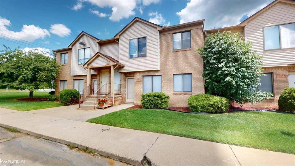 Clinton Twp, MI 48036,24102 Avon Lane