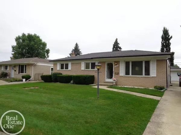 13033 Plumbrook Road, Sterling Heights, MI 48312