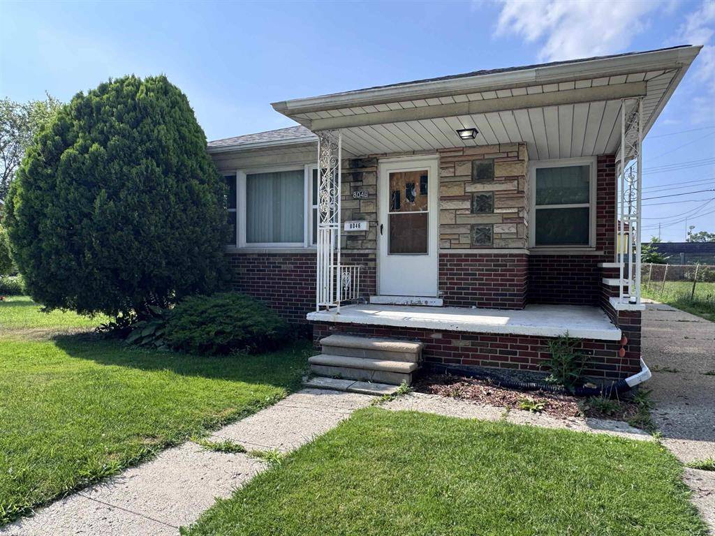 8046 Westminster Avenue, Warren, MI 48089