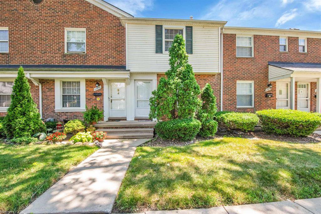 22956 Gary Lane, St. Clair Shores, MI 48080