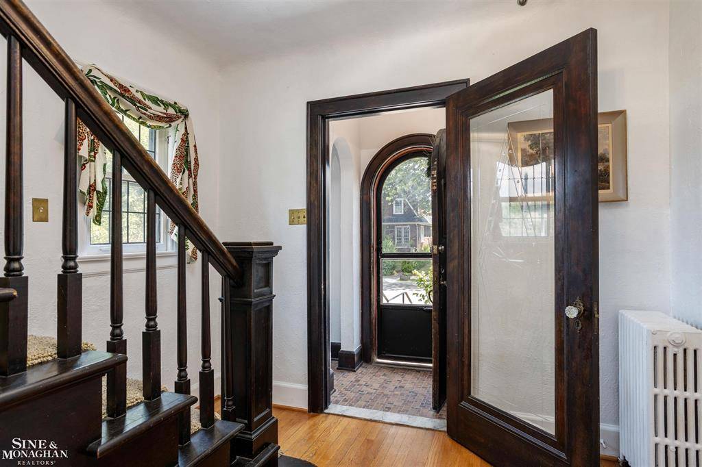 Grosse Pointe Park, MI 48230,1445 Grayton Street