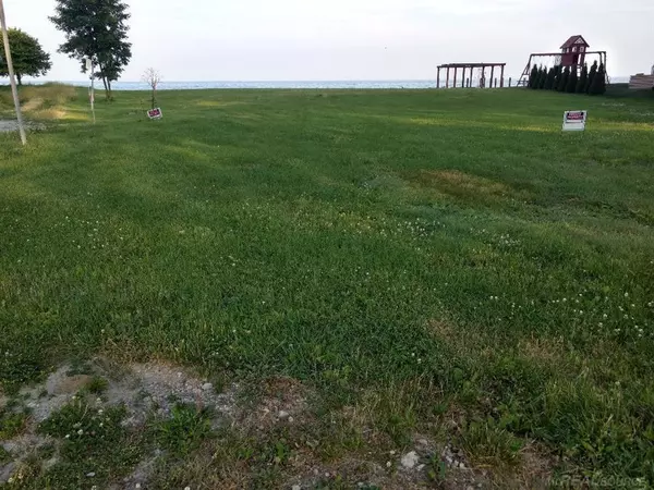 Harrison Twp, MI 48045,37240 Jefferson Avenue