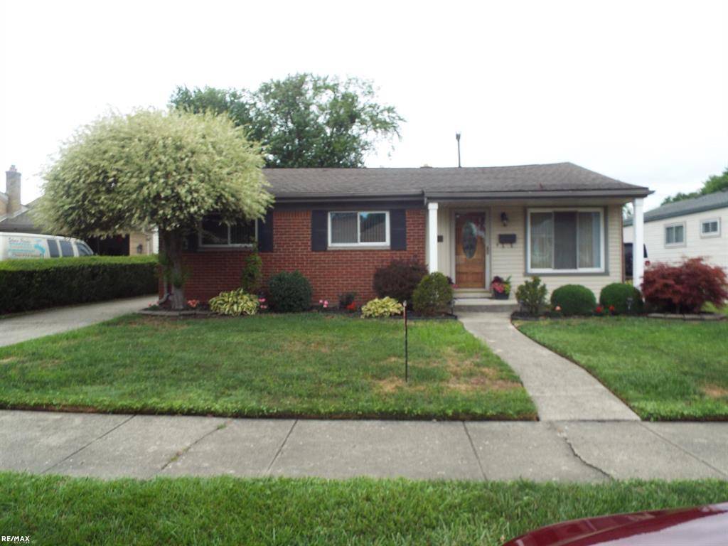 28001 Elba, St. Clair Shores, MI 48081