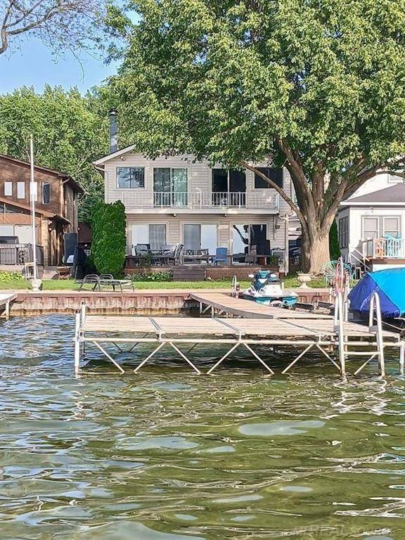 Keego Harbor, MI 48320,2050 Willow Beach Street