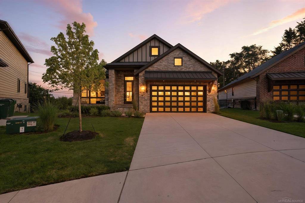 54714 Camden Court, Shelby Twp, MI 48316