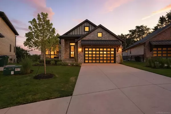 54714 Camden Court, Shelby Twp, MI 48316