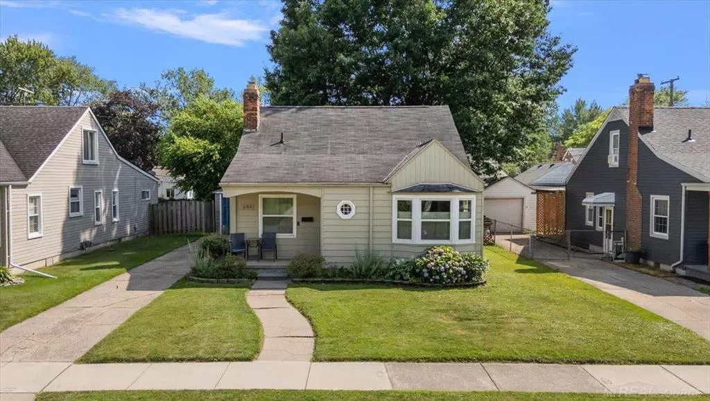 21916 Gaukler Street, St. Clair Shores, MI 48080