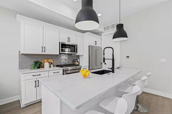 Rochester Hills, MI 48603,434 W Tienken Road