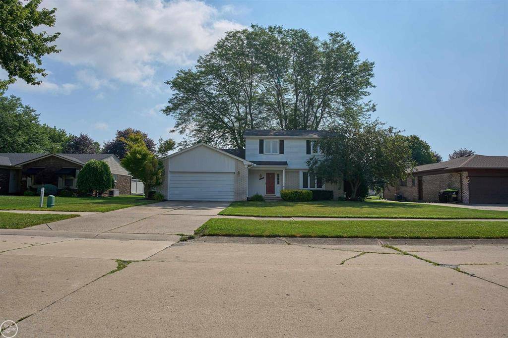 51544 Johns Drive, Chesterfield Twp, MI 48047
