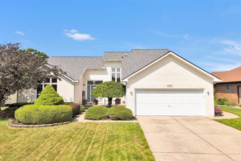 51721 Blue Spruce Drive, Macomb Twp, MI 48042