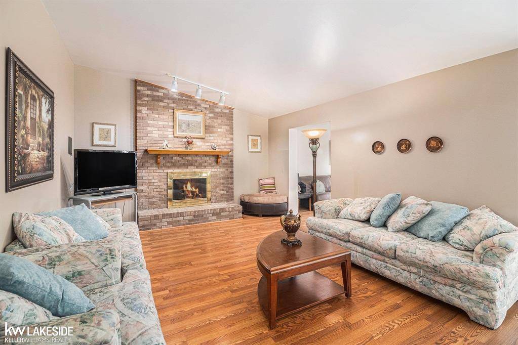 Warren, MI 48092,28120 Saint Louise Drive