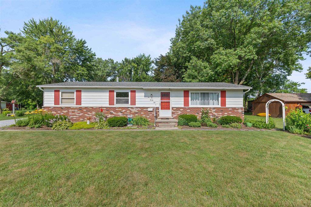 625 N Belle River Avenue, Marine City, MI 48039