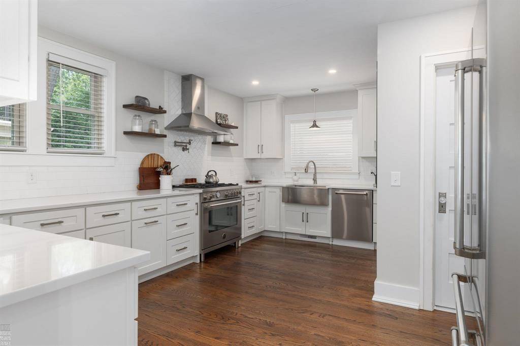 Grosse Pointe Park, MI 48230,1234 Bedford Road