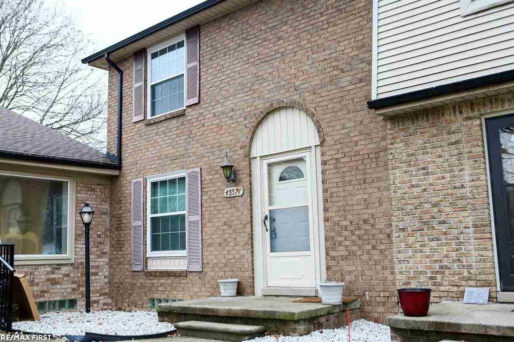 45571 Ledgewood Drive, Macomb Twp, MI 48044