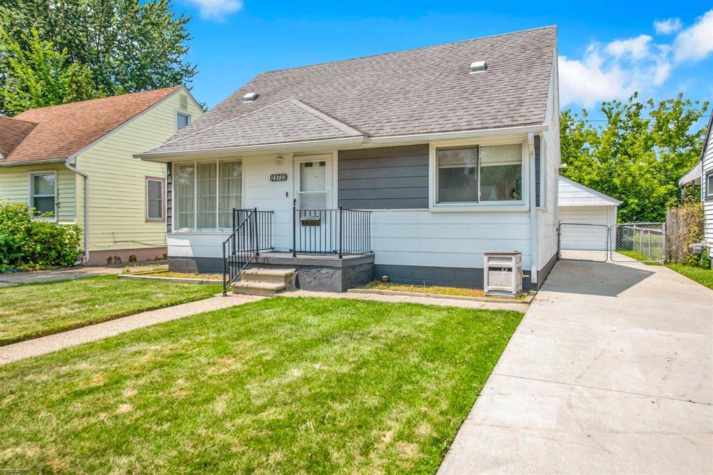 23733 Lexington Avenue, Eastpointe, MI 48021
