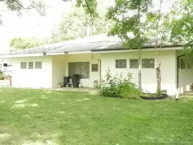 16545 Millar Road, Clinton Twp, MI 48036