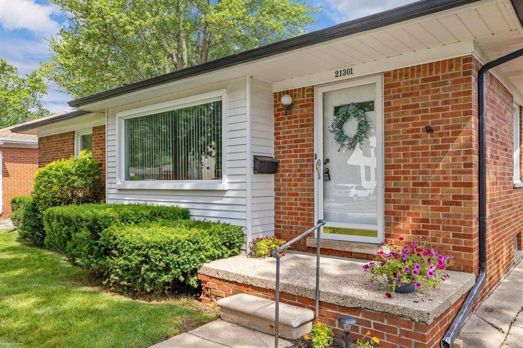 St. Clair Shores, MI 48081,21301 Yale St Street