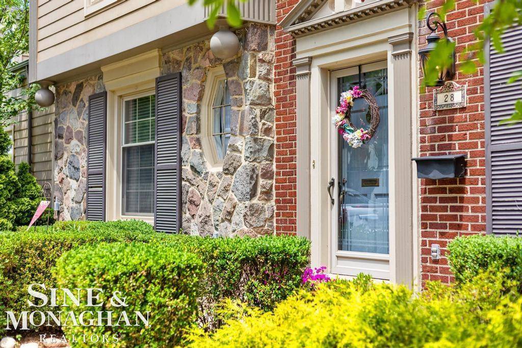 Village Of Grosse Pointe Shores, MI 48236,28 Hampton Road