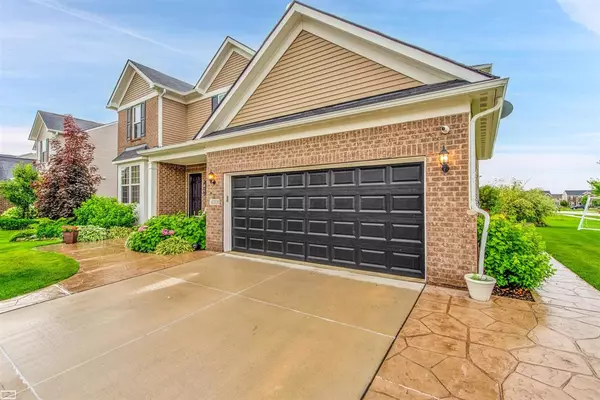 Macomb Twp, MI 48044,16308 Adelaide Drive