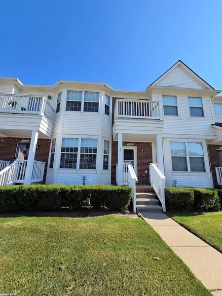 29280 Classic Drive Unit 115, Chesterfield Twp, MI 48051