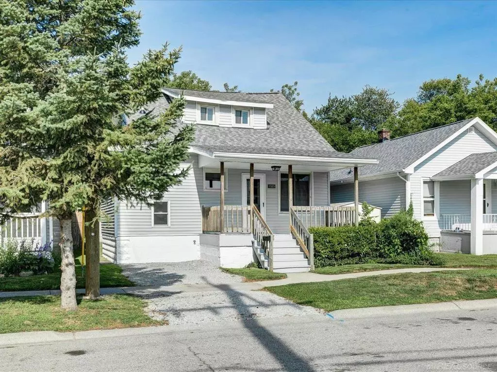 Port Huron, MI 48060,1523 11th Avenue