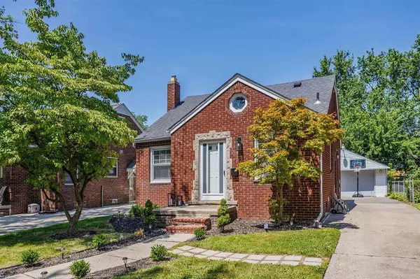 Harper Woods, MI 48225,20521 Beaufait Street