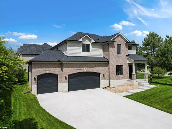 Auburn Hills, MI 48326,4497 Thornhill Drive