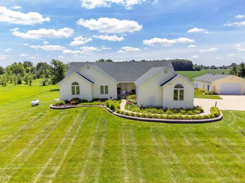 13899 Kimball Drive, Berlin Twp, MI 48002