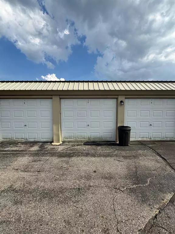 Chesterfield Twp, MI 48047,29941 Emily Lane 123