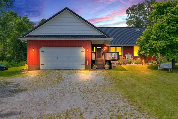 7574 Lakeshore Road, Worth Twp, MI 48450