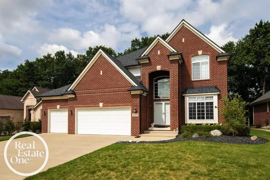 43711 Grouse Drive, Clinton Twp, MI 48038