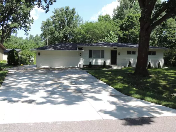 1838 Alsdorf Avenue, Rochester Hills, MI 48309