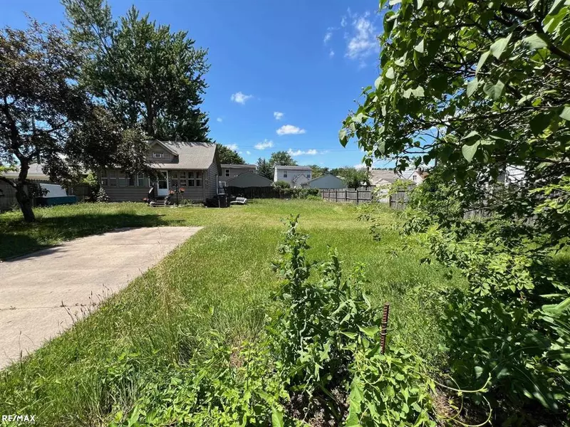 18623 Wood Street Street 18623 Wood Street, Melvindale, MI 48122