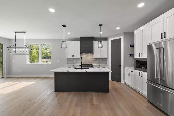 Sterling Heights, MI 48314,5793 Heights Drive Unit 5 / Building 3