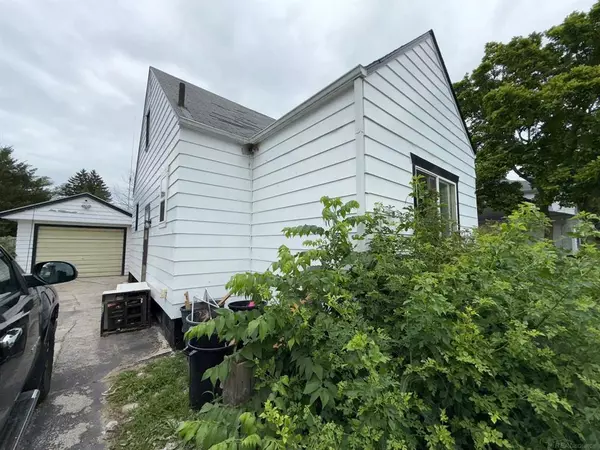 Saginaw Twp, MI 48602,2014 Deindorfer Street